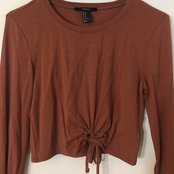 Forever 21 Tops - F21 Long Sleeve Crop Top Forever 21 Tops - F21 Long Sleeve Crop Top