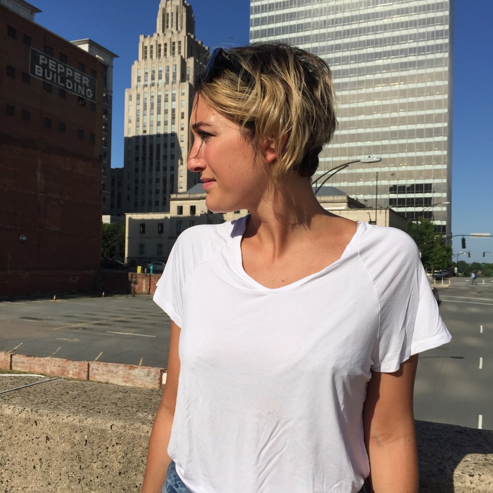 Plain white Tee