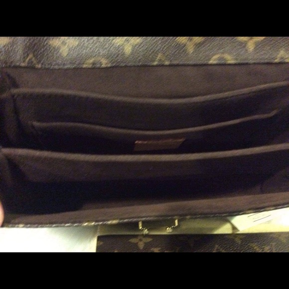 Authentic LV POCHETTE MÉTIS ❤️💙💜 - Picture 3 of 8