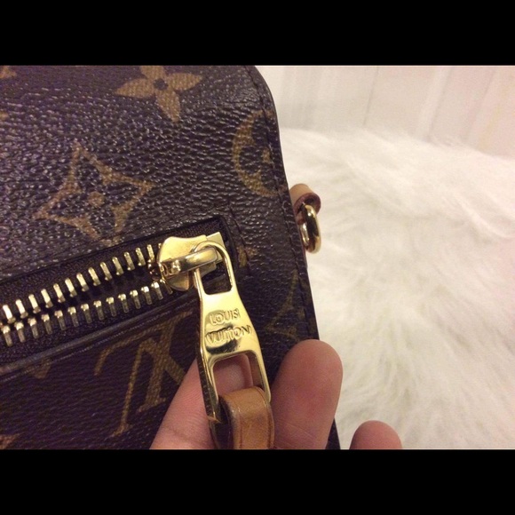 Authentic LV POCHETTE MÉTIS ❤️💙💜 - Picture 5 of 8