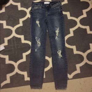 KENDALL AND KYLIE DISTRESSED JEANS