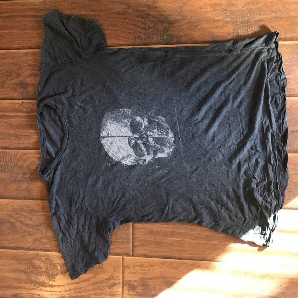 Brandy Melville Grey Skull Graphic Tee
