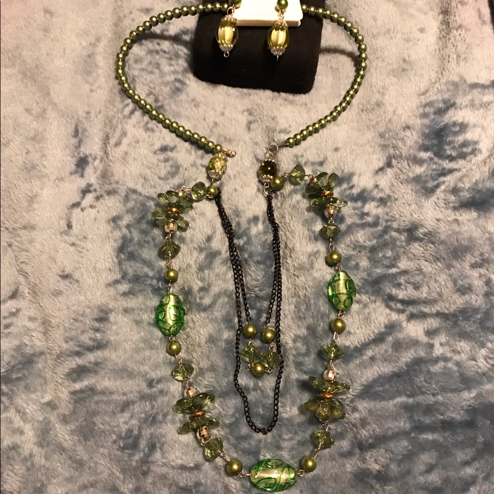 🌺GREAT DEAL🌺 earring + necklace