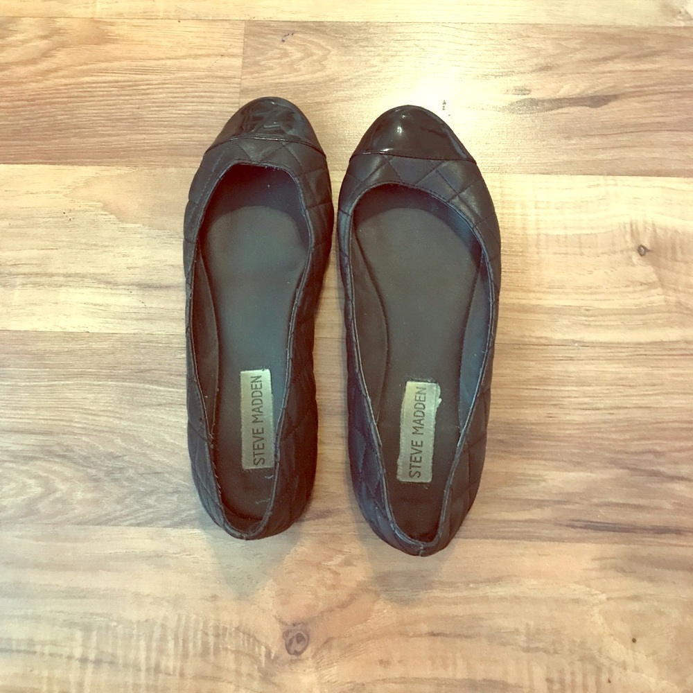 Steve Madden black flats