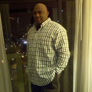 Meet your Posher, Derrick