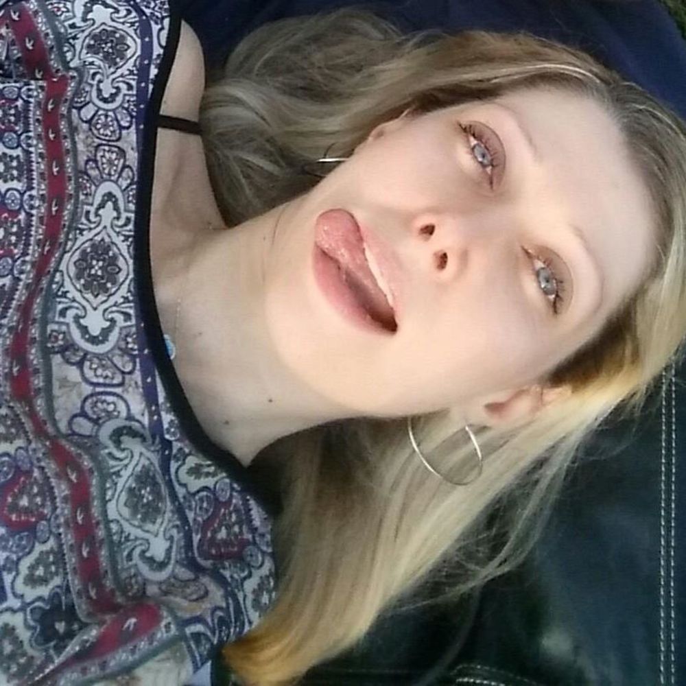 Meet your Posher, Alessandra