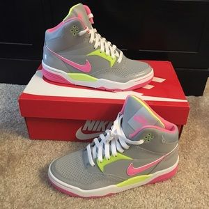 Nike Base Flight High Tops NWB size 6