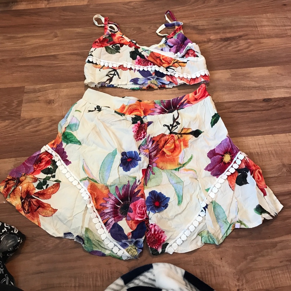 Crop top and shorts outfit