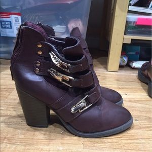 JUST FAB maroon bookies with gold clasps