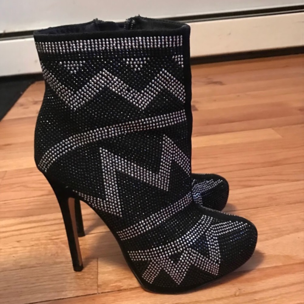 Women's ALDO Studded Stiletto Boots Sz 8