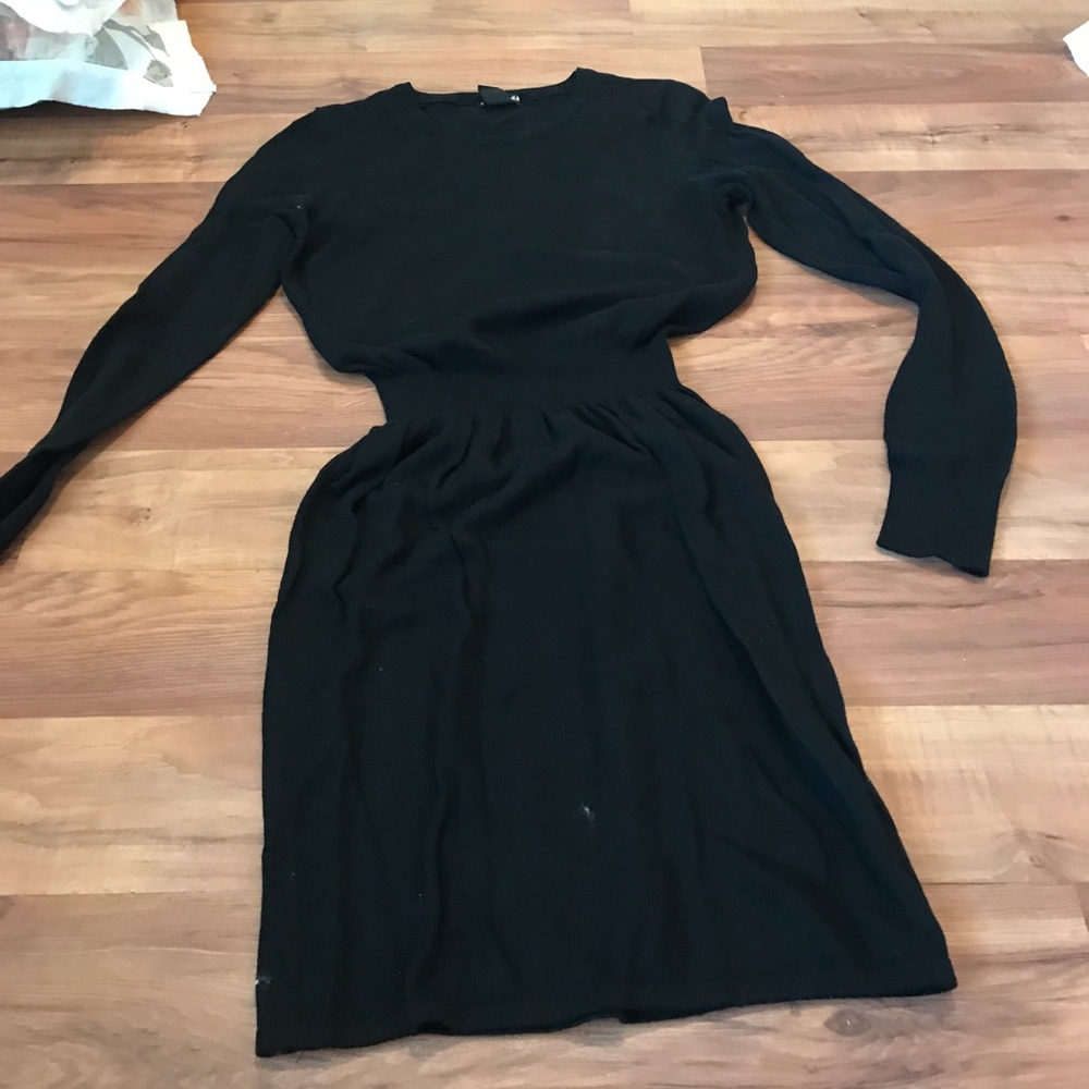 Sweater dress pinched at waist