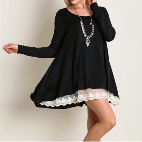 🏆HOST PICK🏆🖤Lace Front Hem Tunic black - Picture 2 of 3