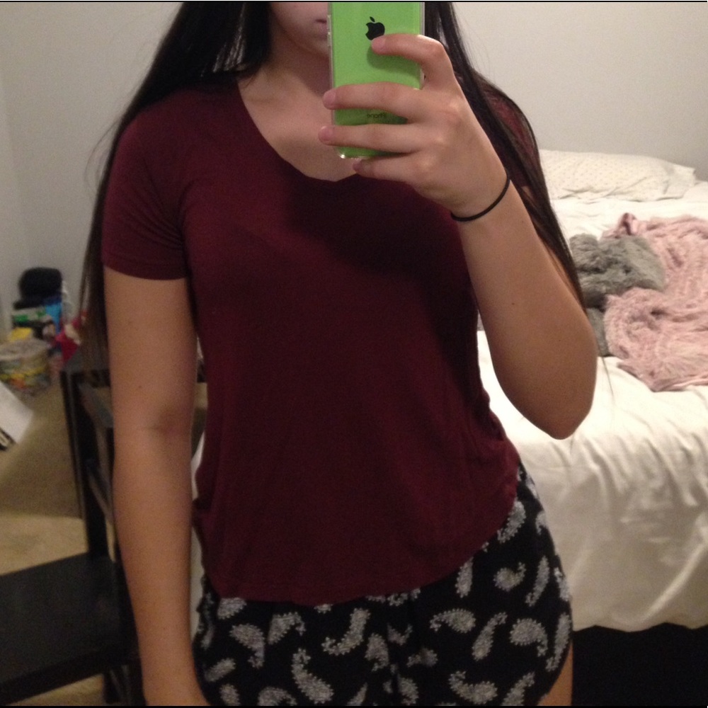 Brandy Melville maroon v neck