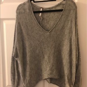 Free People grey V-neck sweater in a small Free People grey V-neck sweater in a small