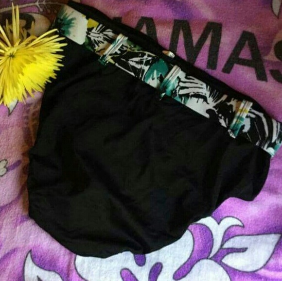 FLASH $ALE  👀 New Bikini Bottom Sz 14 - Picture 2 of 3