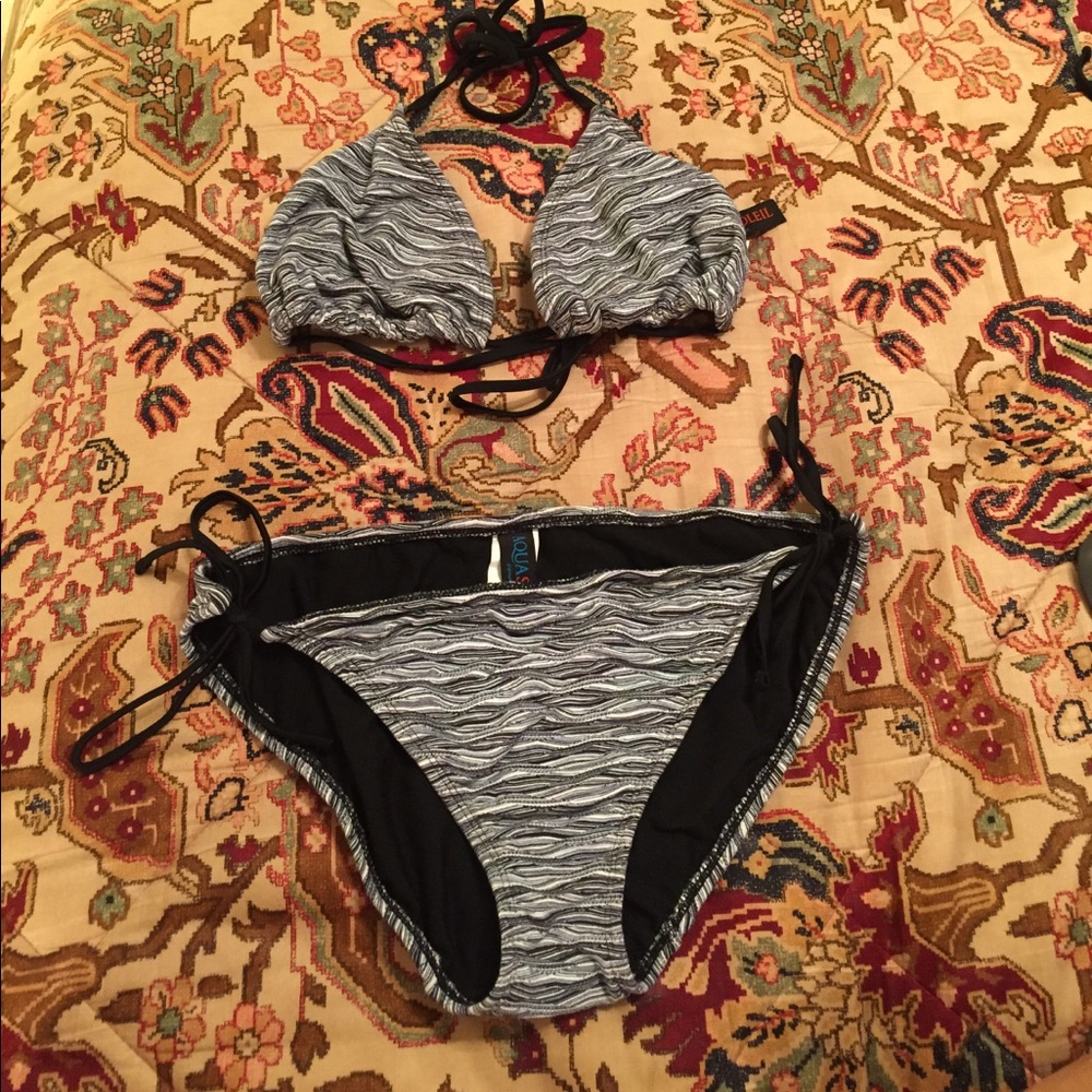 Triangle bikini