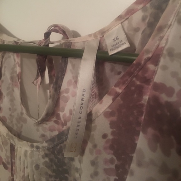 Blouse - Picture 2 of 5