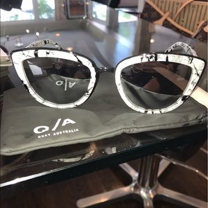 BRAND NEW Quay Sunglasses NEVER WORN