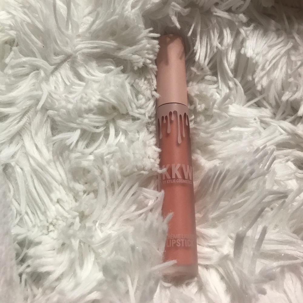 KKW X KYLIE LIPSTICK: KIM