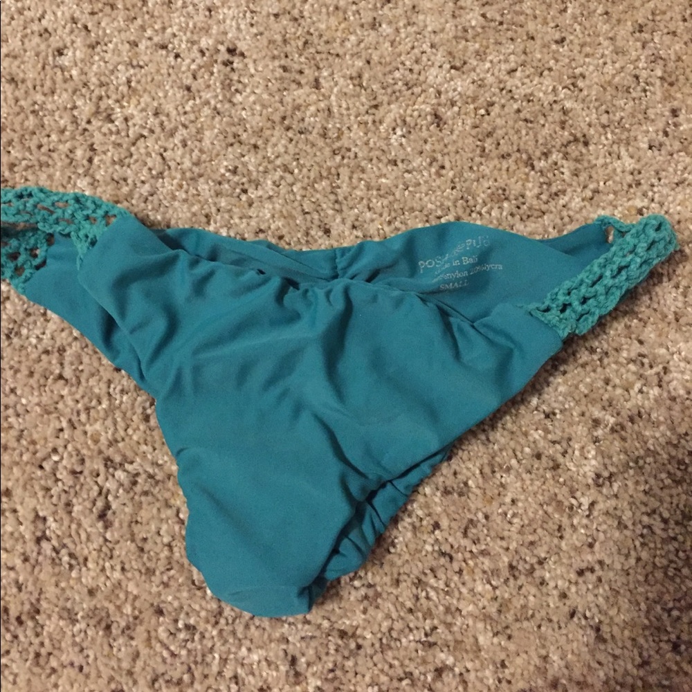 Posh pua, size small, cheeky bottom