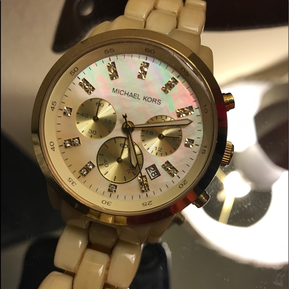 Mk Watch - image 2