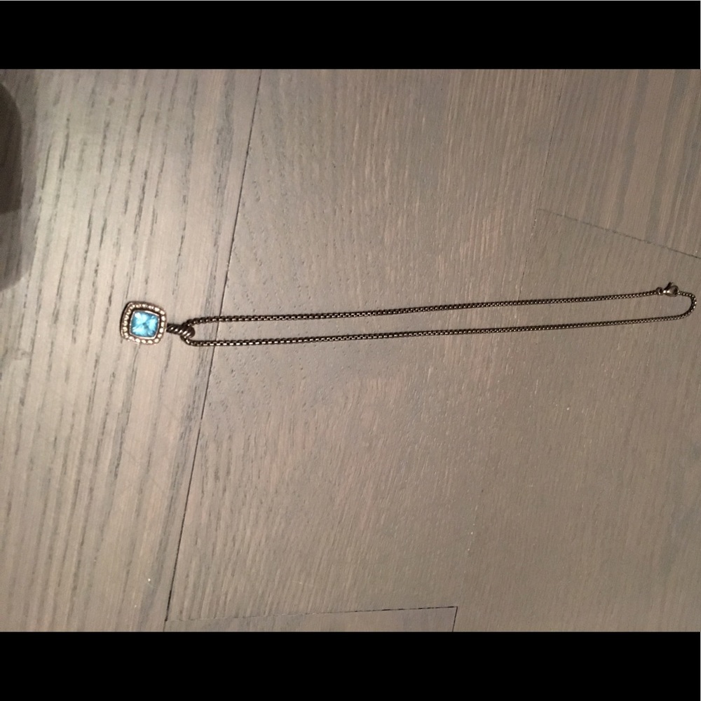 ••••
David Yurman Albion Pendant necklace