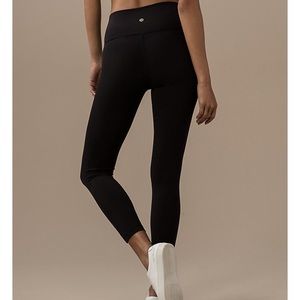 NOT SELLING--ISO LULULEMON ALIGN SLIZE 2