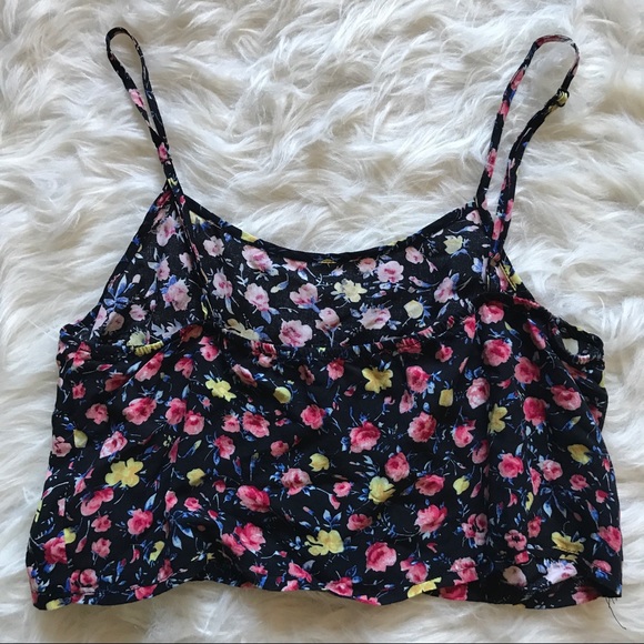 Hot Kiss Floral Crop Top - Picture 6 of 7