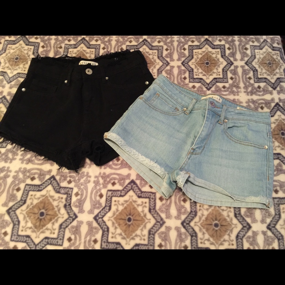 2pairs bullhead size 5 high rise denim shorts. 😍
