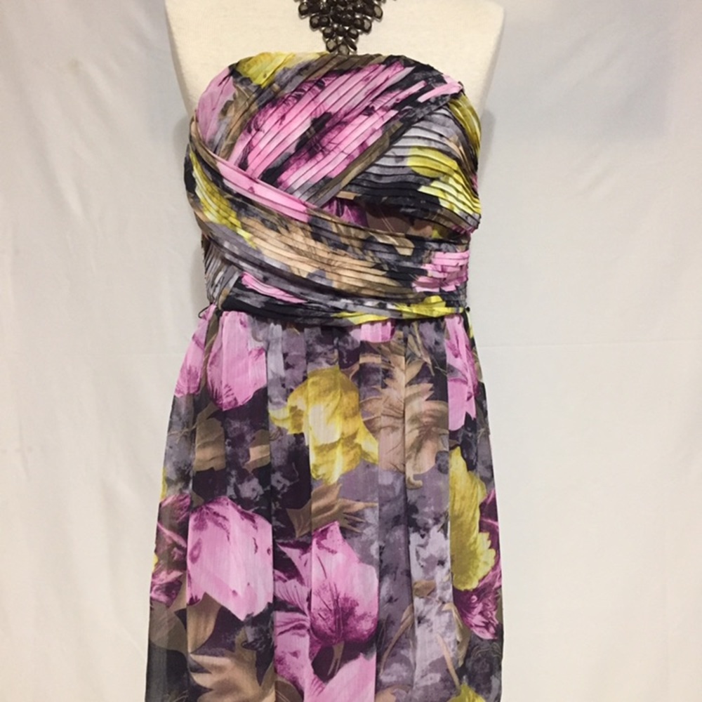 Chelsea and Violet Strapless dress size Large