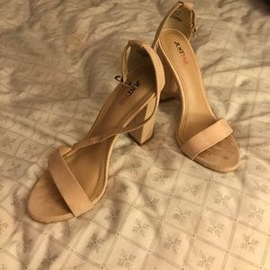 Justfab shoes barely worn