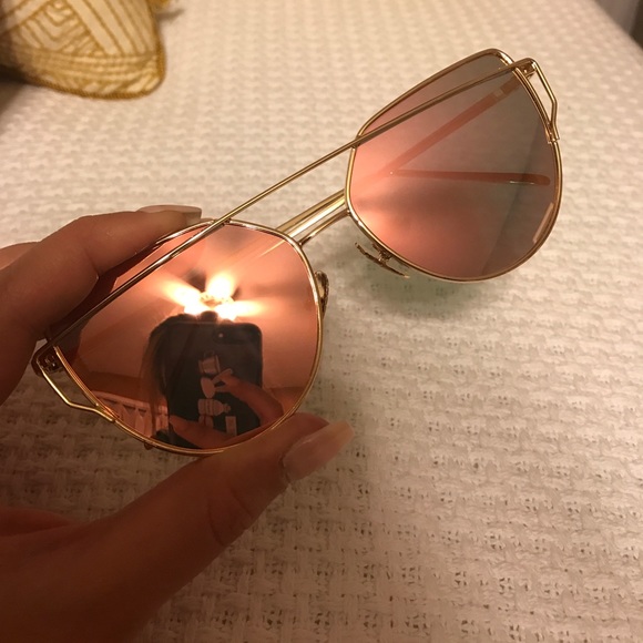 Rose Gold Pink fashion sunglasses - Picture 3 of 6
