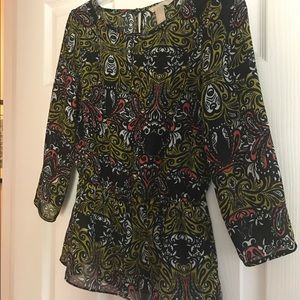 🌷FREE: Banana Republic Top size XS