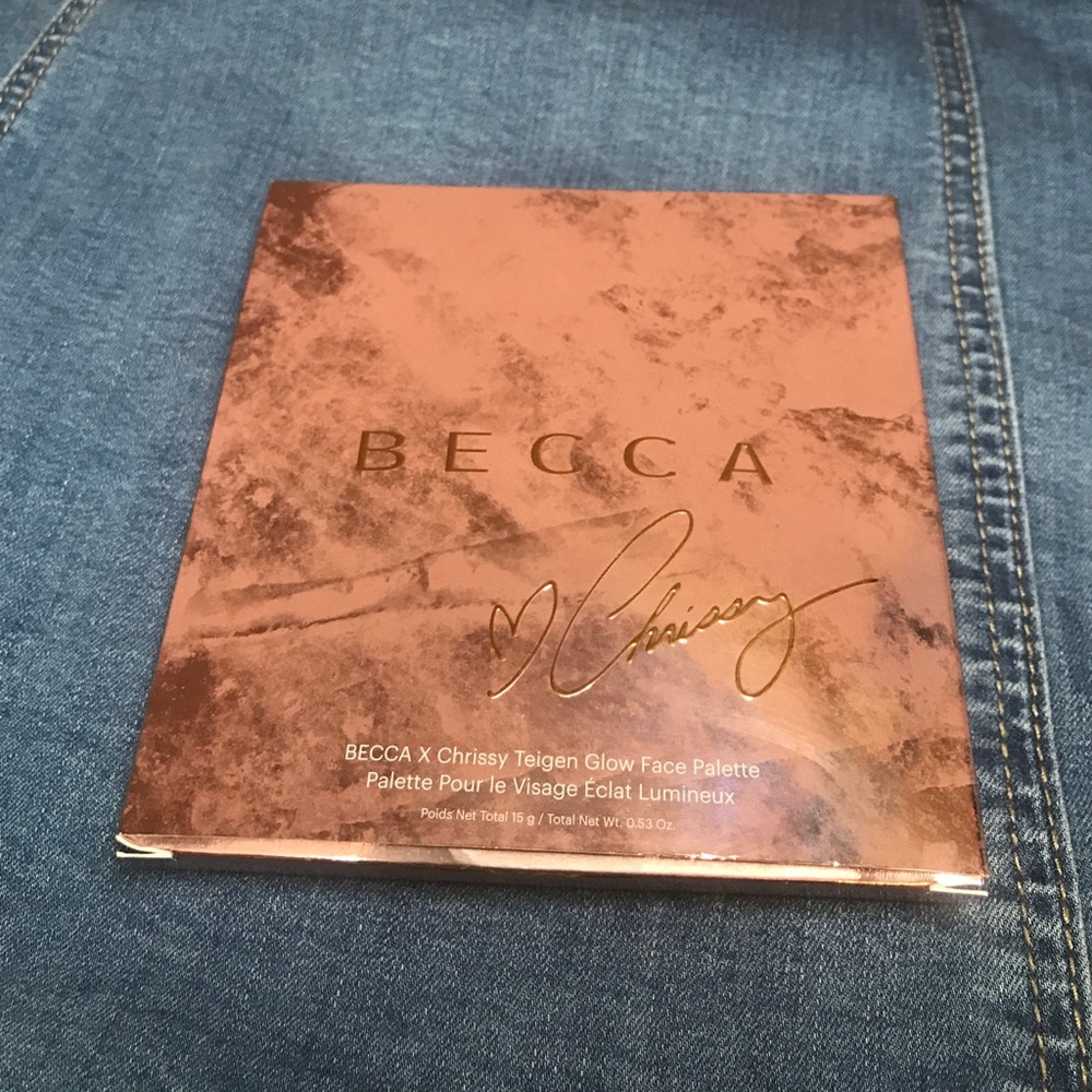 NEW Becca x Chrissy Teigen Glow Face Palette ✨NWT✨