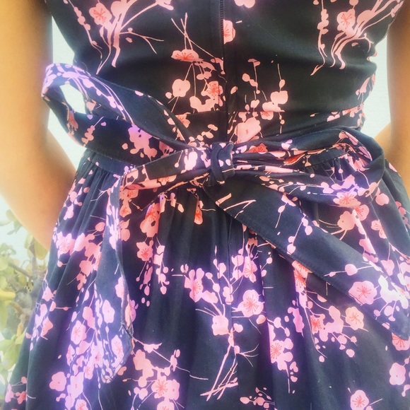 Victorian Tea Dress - Picture 3 of 4