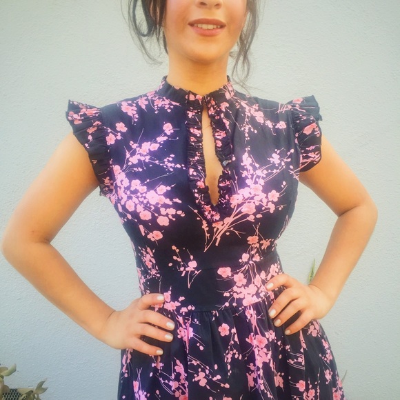 Victorian Tea Dress - Picture 4 of 4