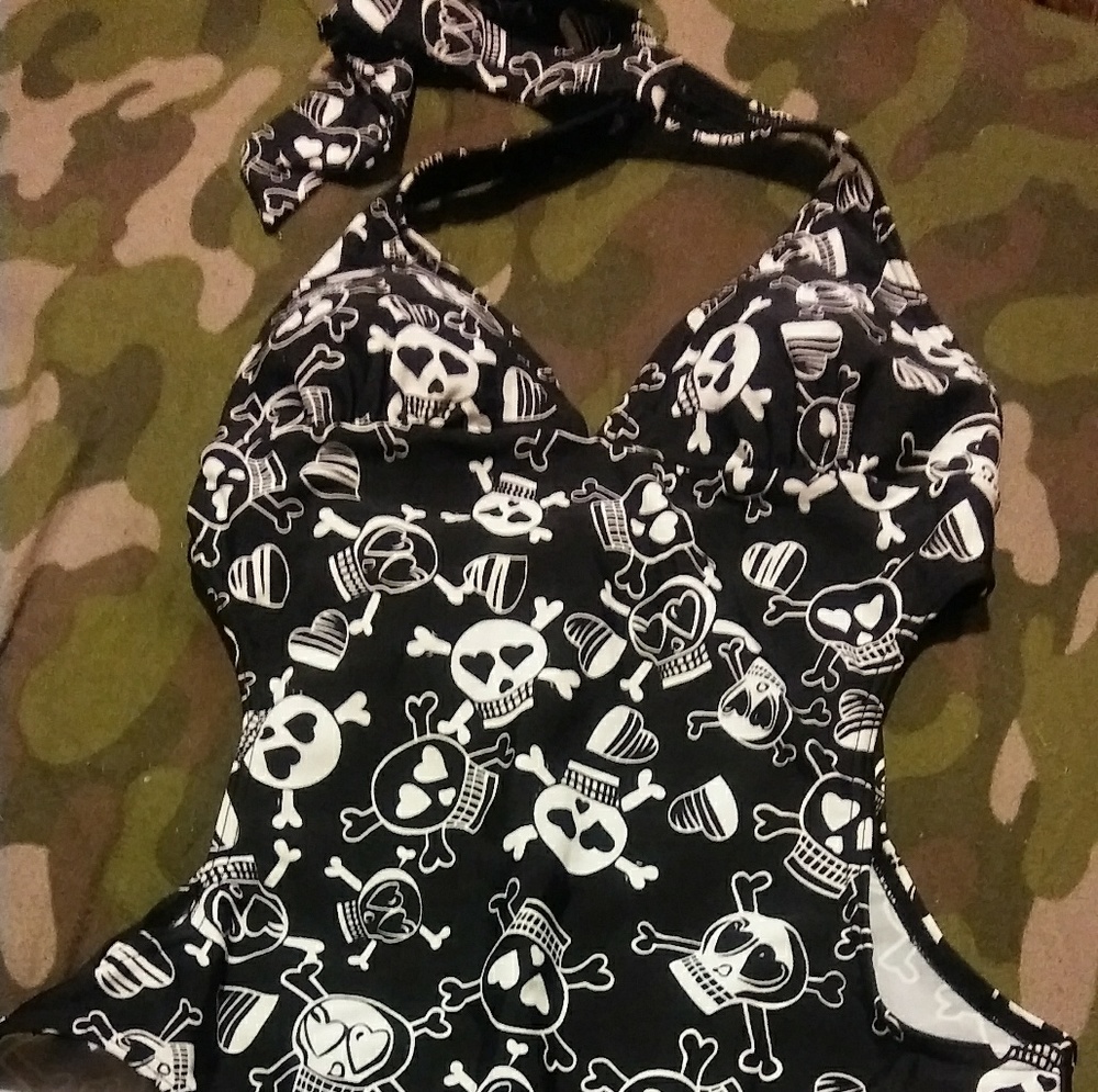 Skull Cutout Monokini