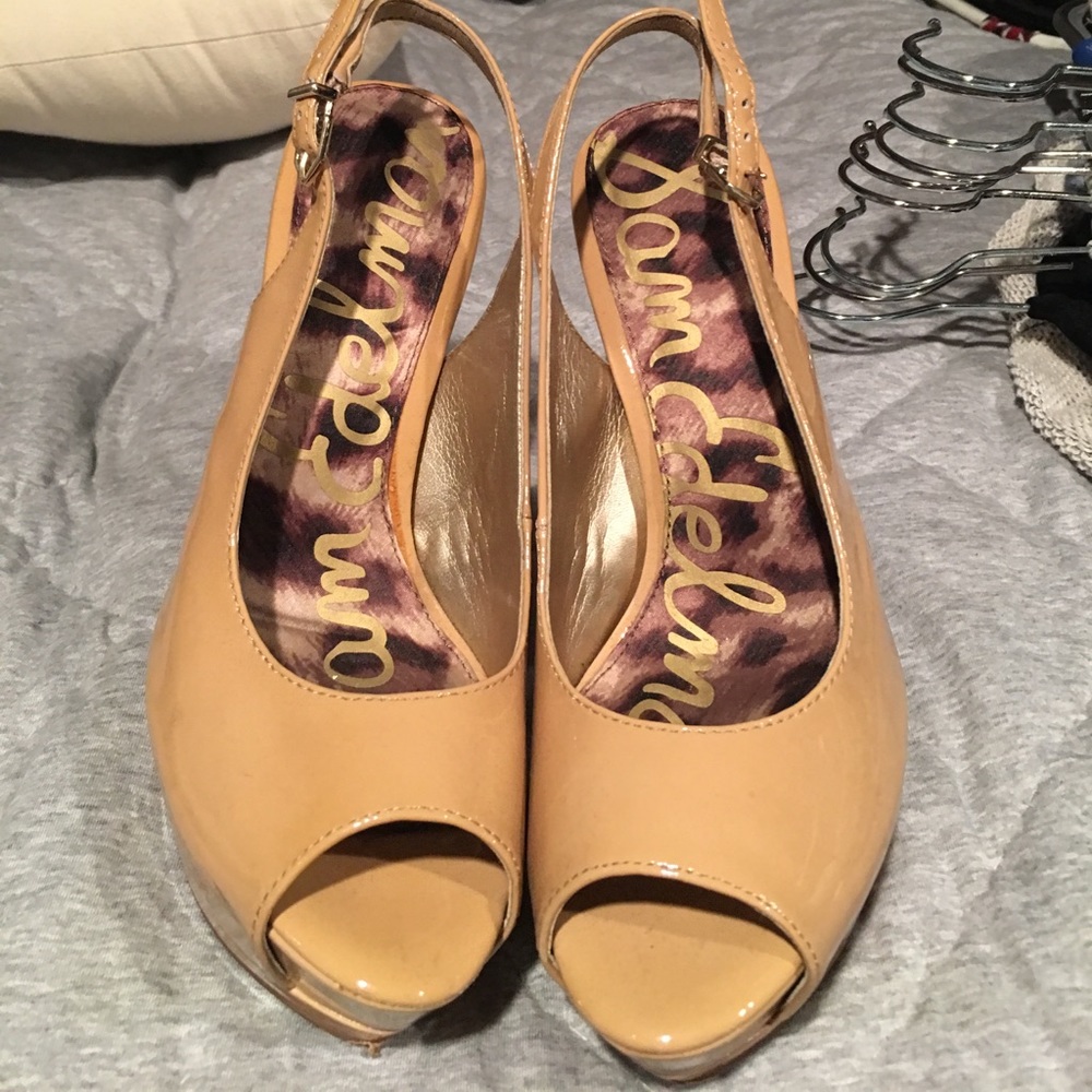 Patent leather nude heels