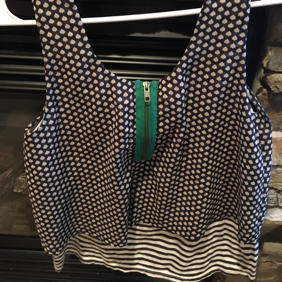 Boutique style tank top - Picture 2 of 3