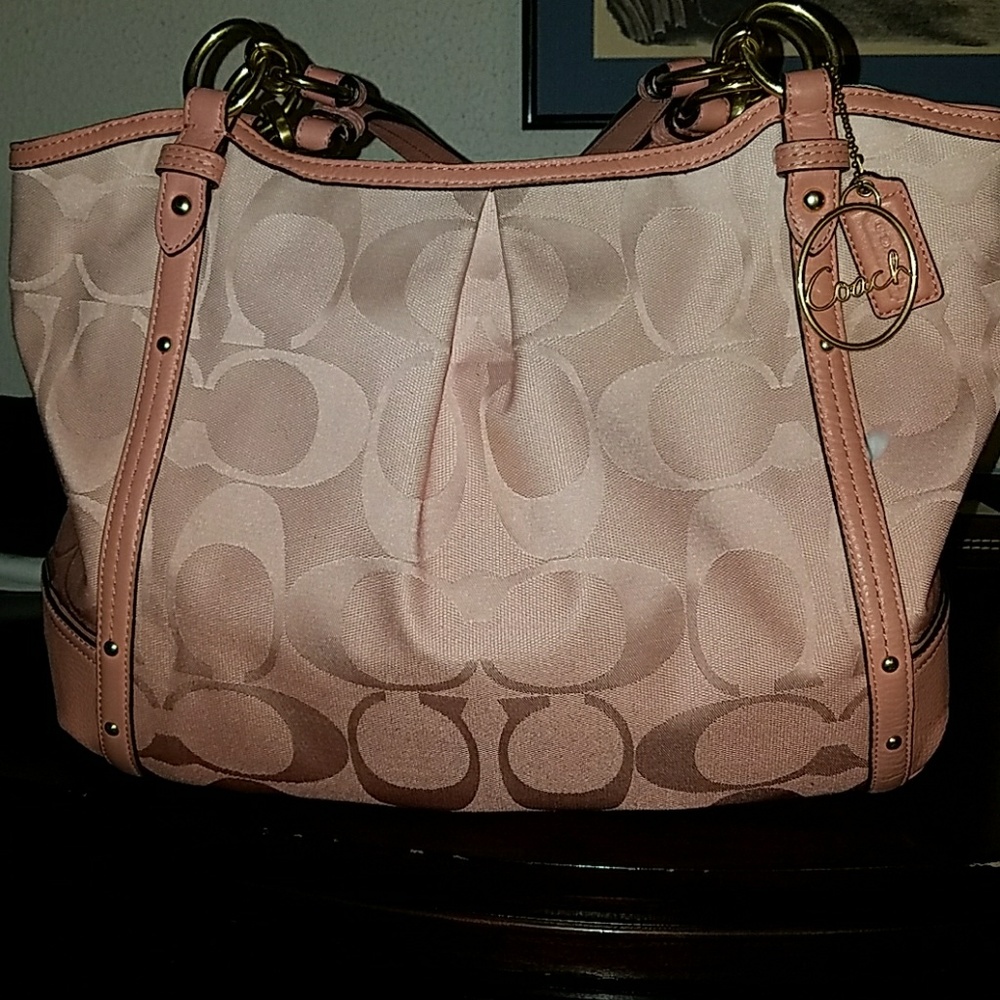 #Authentic Coach Ombre Purse