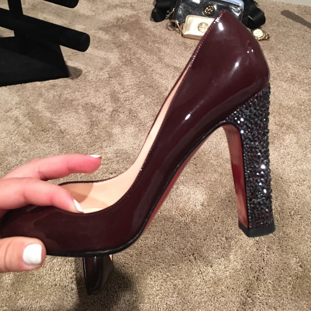 Pumps - Picture 2 of 4