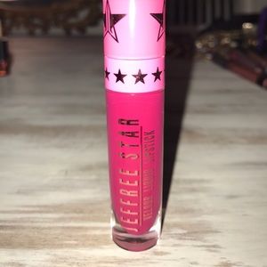 JEFFREE STAR "Masochist" Velour Liquid Lipstick