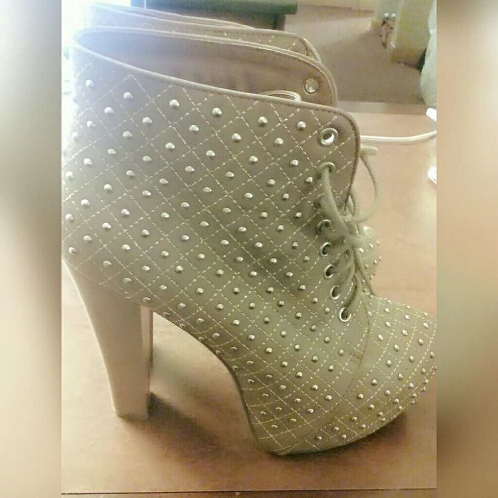 Charlotte Russe Gold & Tan Studded Booties Size 9