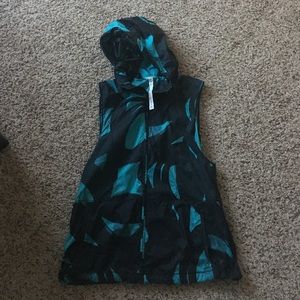 Lululemon Teal and Black Pack it Vest