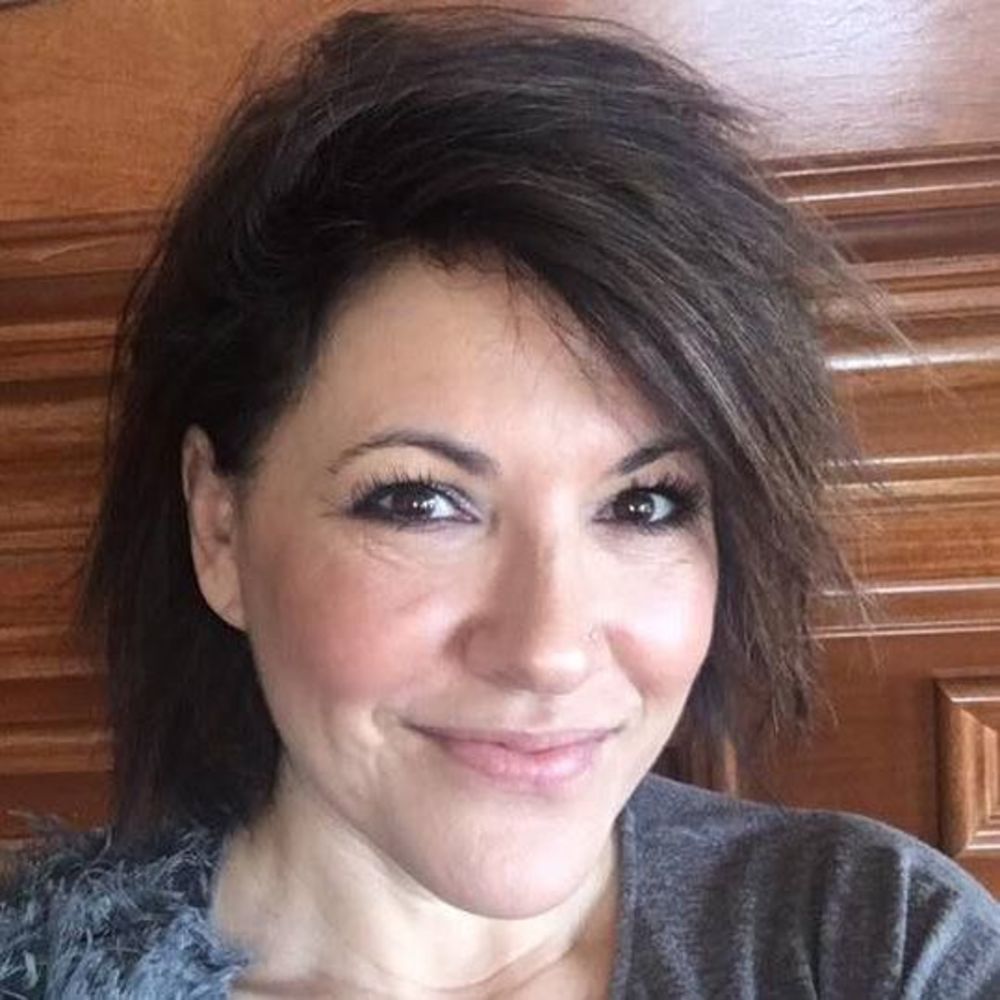 Meet your Posher, Amanda-mandi