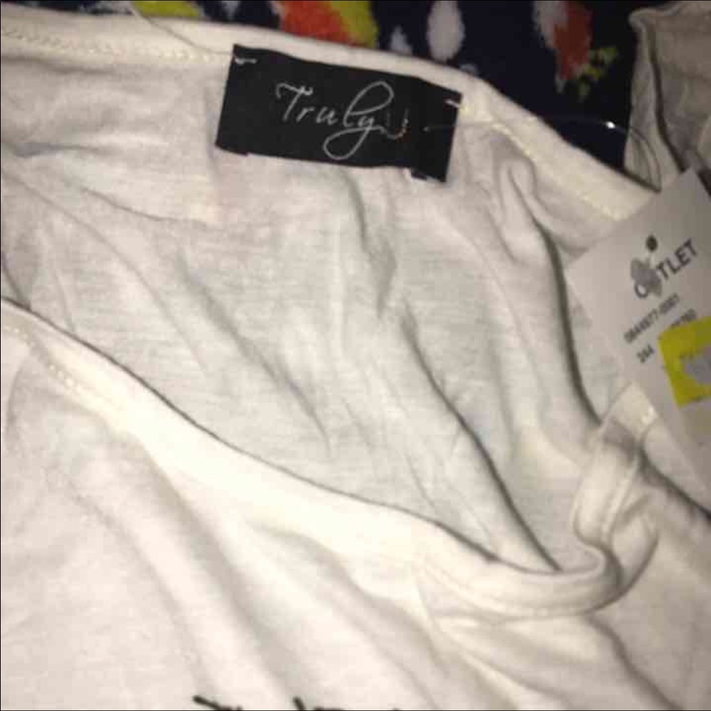 Soft Tee. - Picture 3 of 3