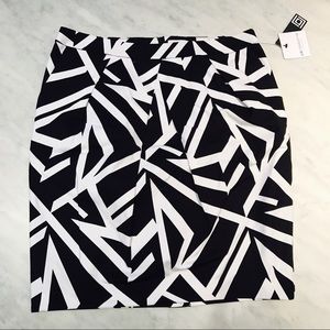 Liz Claiborne Black Multi Midi Skirt