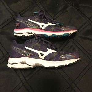 Mizuno Wave Rider 17 running shoes