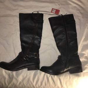 Mossimo black leather boot