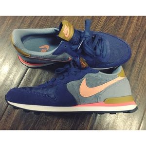 Nike Sneakers